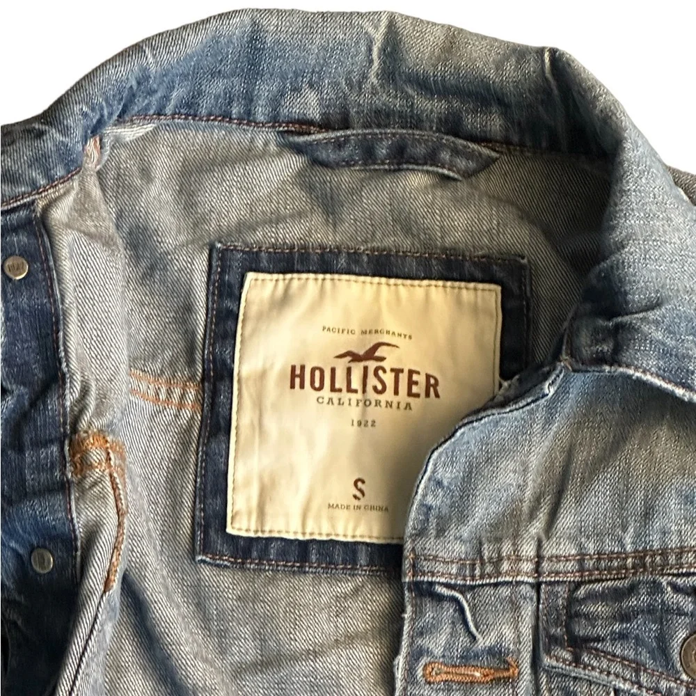 Hollister Light Blue Denim Vest - Picture 4 of 7